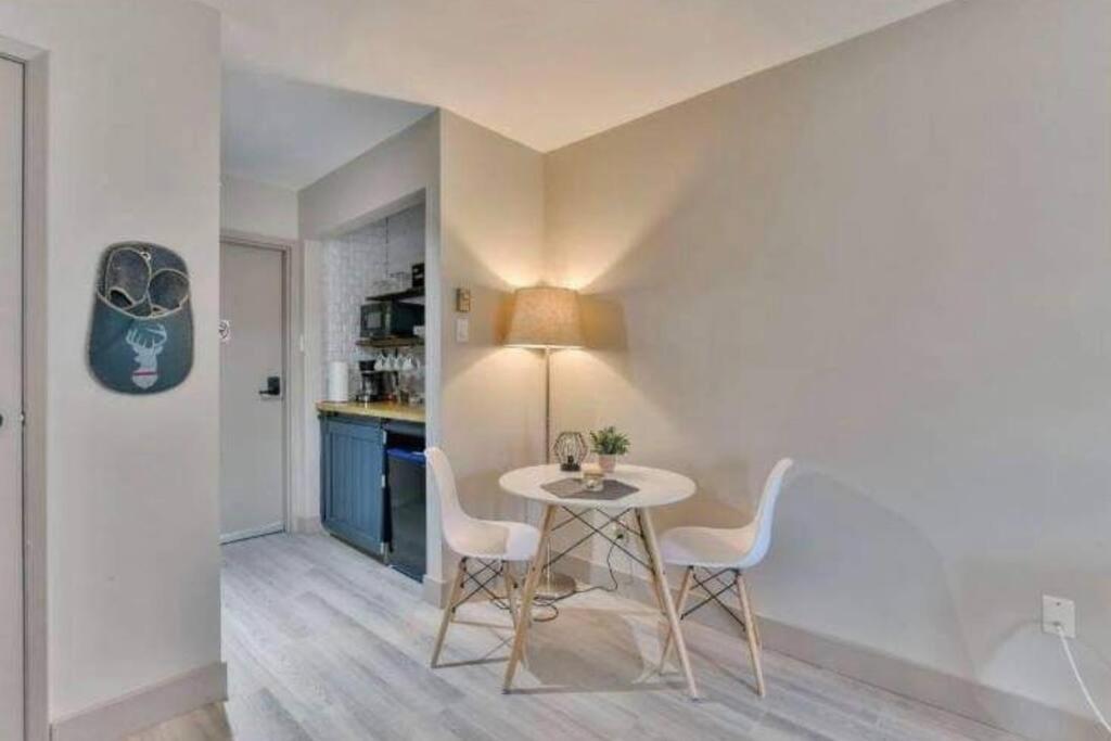 The Sunny Pastry Apartment มงต์-ทร็องบล็องต์ ภายนอก รูปภาพ